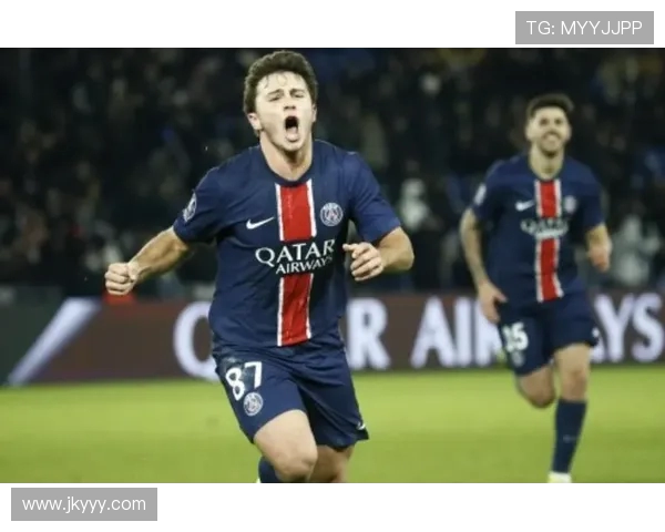 巴黎再现奇迹 内维斯带领球队夺得第六座冠军奖杯 巴黎再现奇迹 内维斯带领球队夺得第六座冠军奖杯